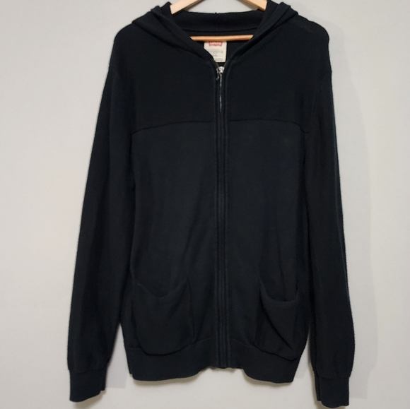 Levis Sweater size - Large - Picture 1 of 8